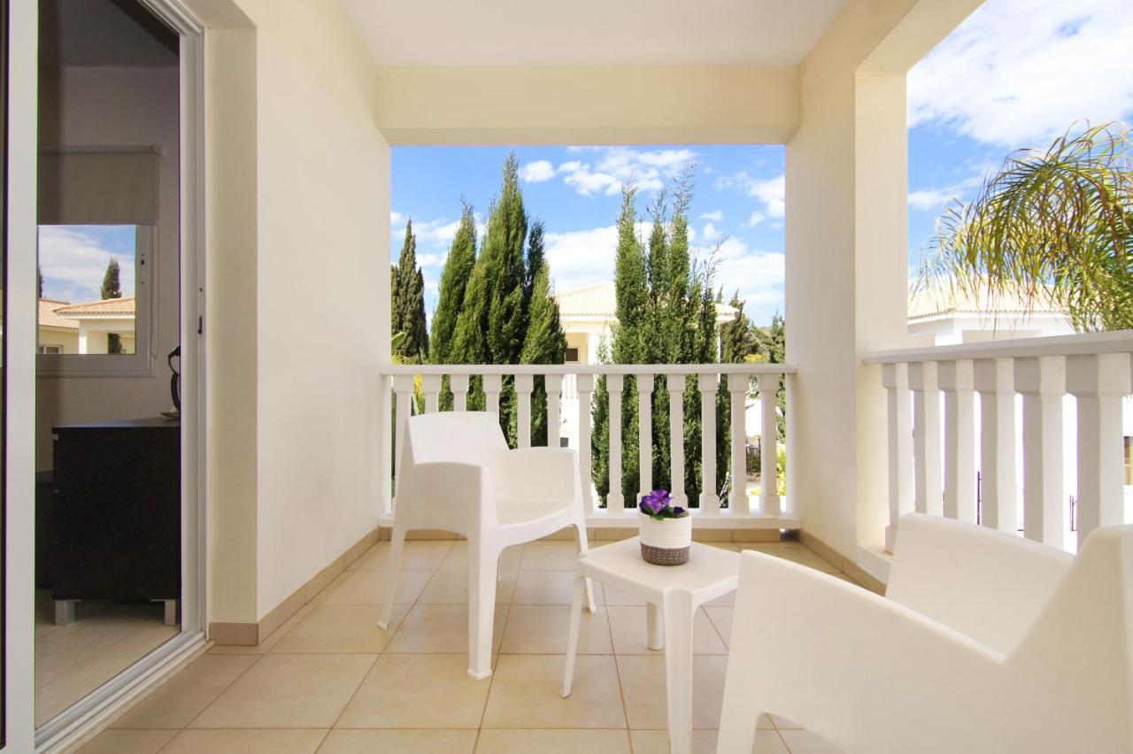 Nissi Sapphire Villa Agia Napa Buitenkant foto